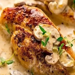 Chicken & Mushroom in Cream Sauce (400g.)
