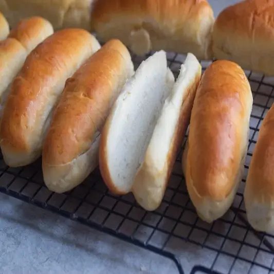 hot-dog-buns-LR-3-1-of-1-800x533_533x533